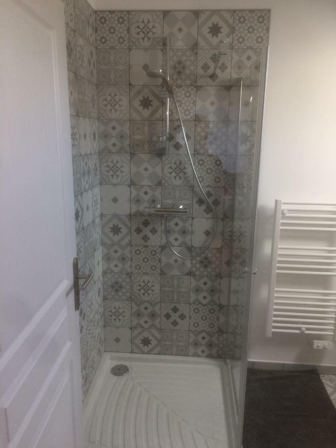 La Chambre Montbrault Fleurigné 外观 照片