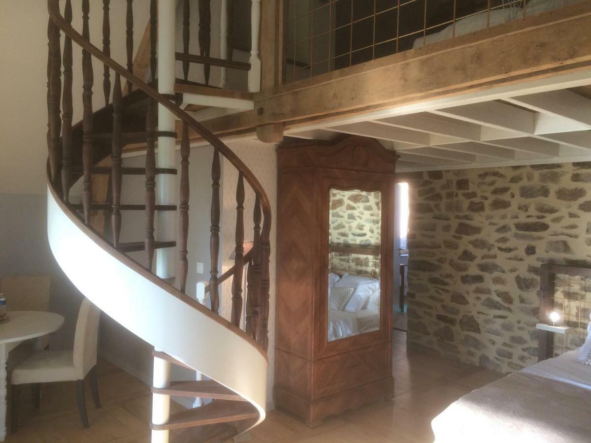 La Chambre Montbrault Fleurigné 外观 照片